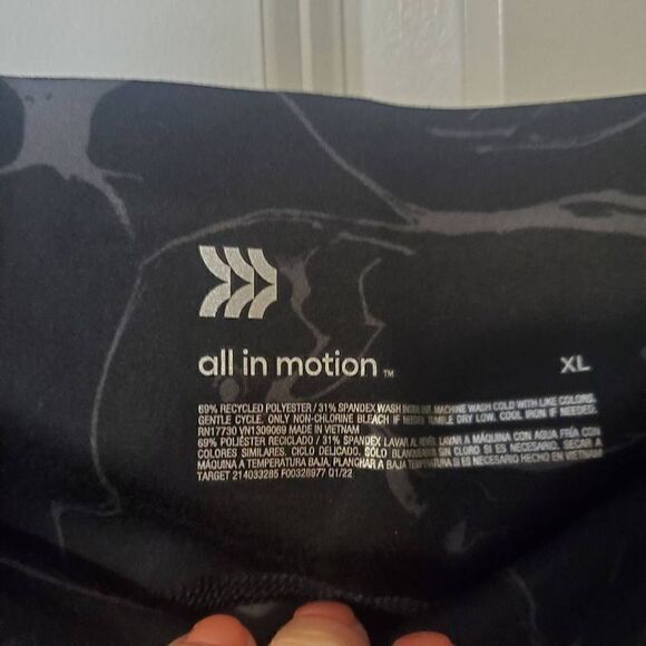 NWT All in Motion Jet Black 7/8 Legging XL - Picture 6 of 6